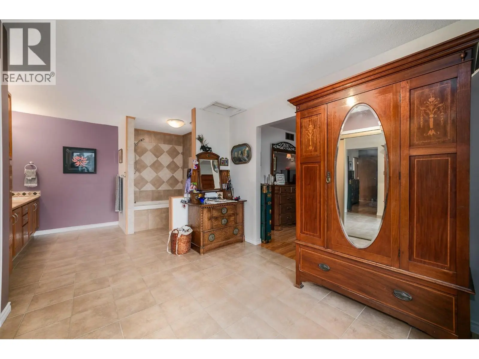 771 Cassiar Court. Kelowna, British Columbia
