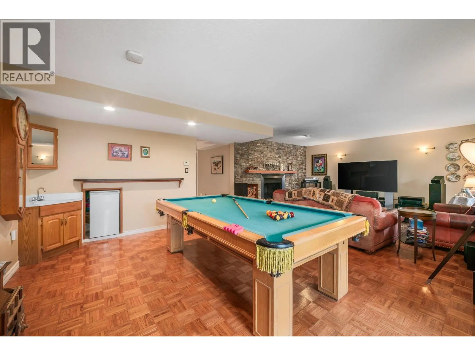 771 Cassiar Court. Kelowna, British Columbia