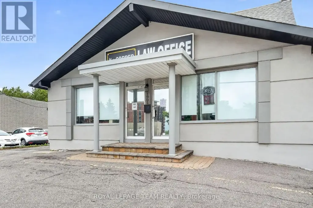 1901 Bank Street, Ottawa