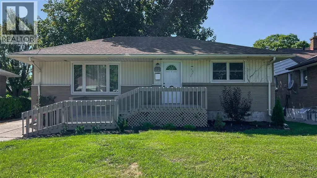 144 Grey Crescent, Sarnia