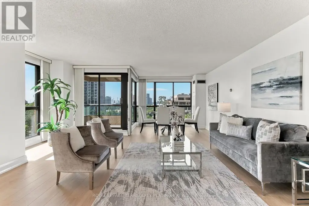 802 - 1 Concorde Place, Toronto (Banbury-Don Mills)