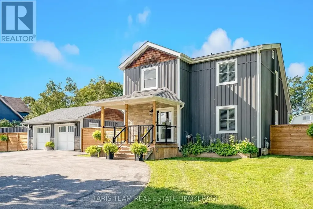 2 Agnes Street, Oro-Medonte (Moonstone)