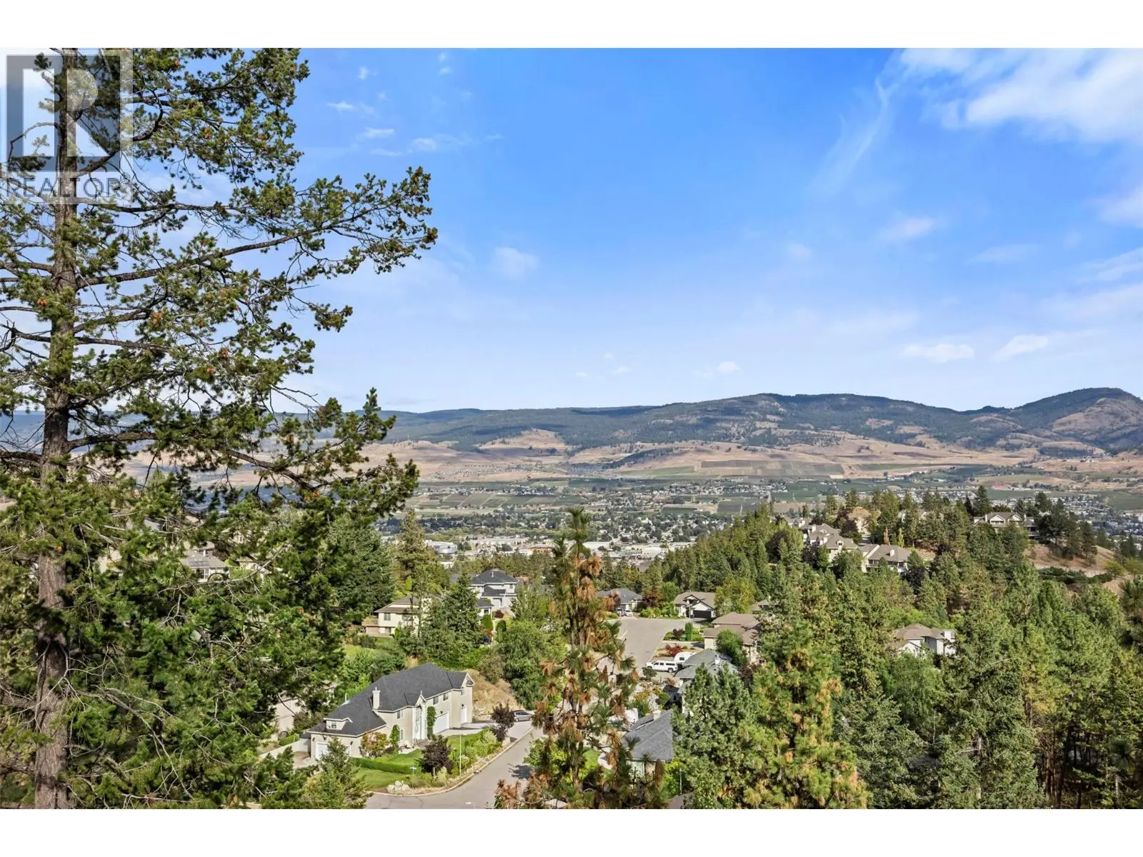2308 Lillooet Crescent. Kelowna, British Columbia