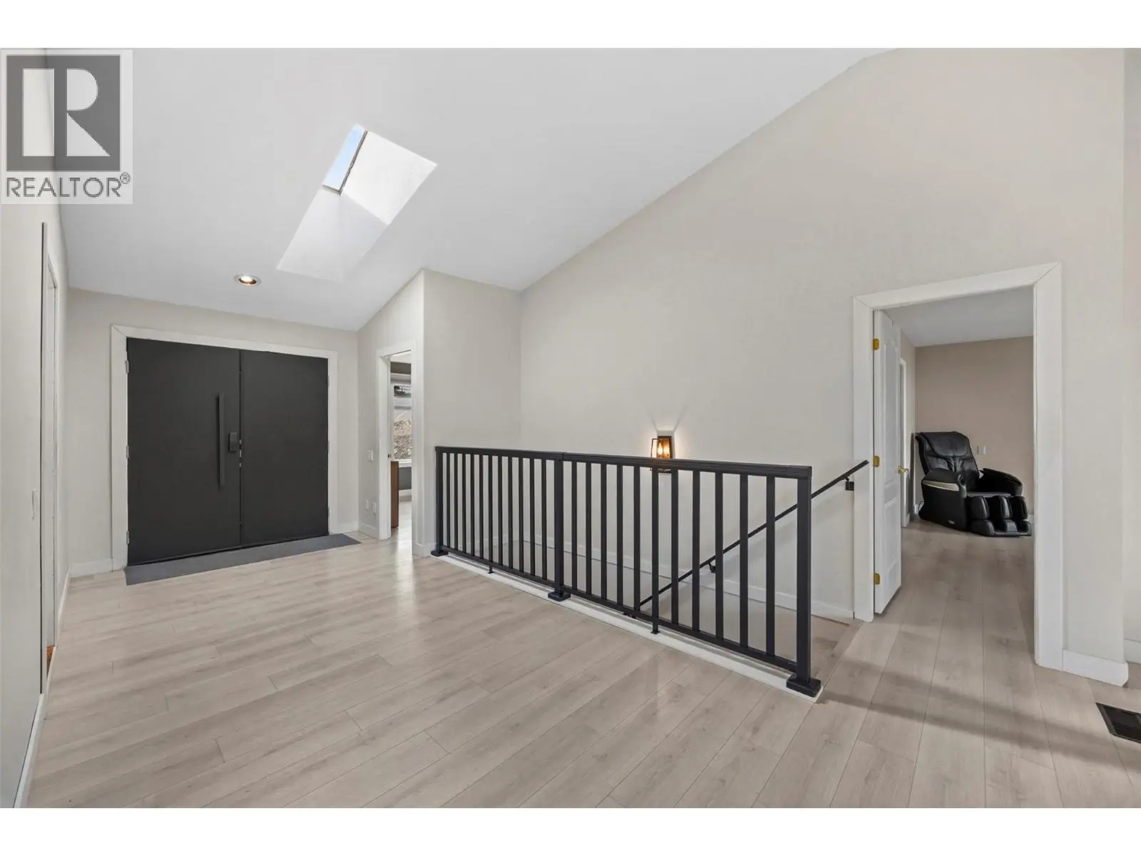 2308 Lillooet Crescent. Kelowna, British Columbia