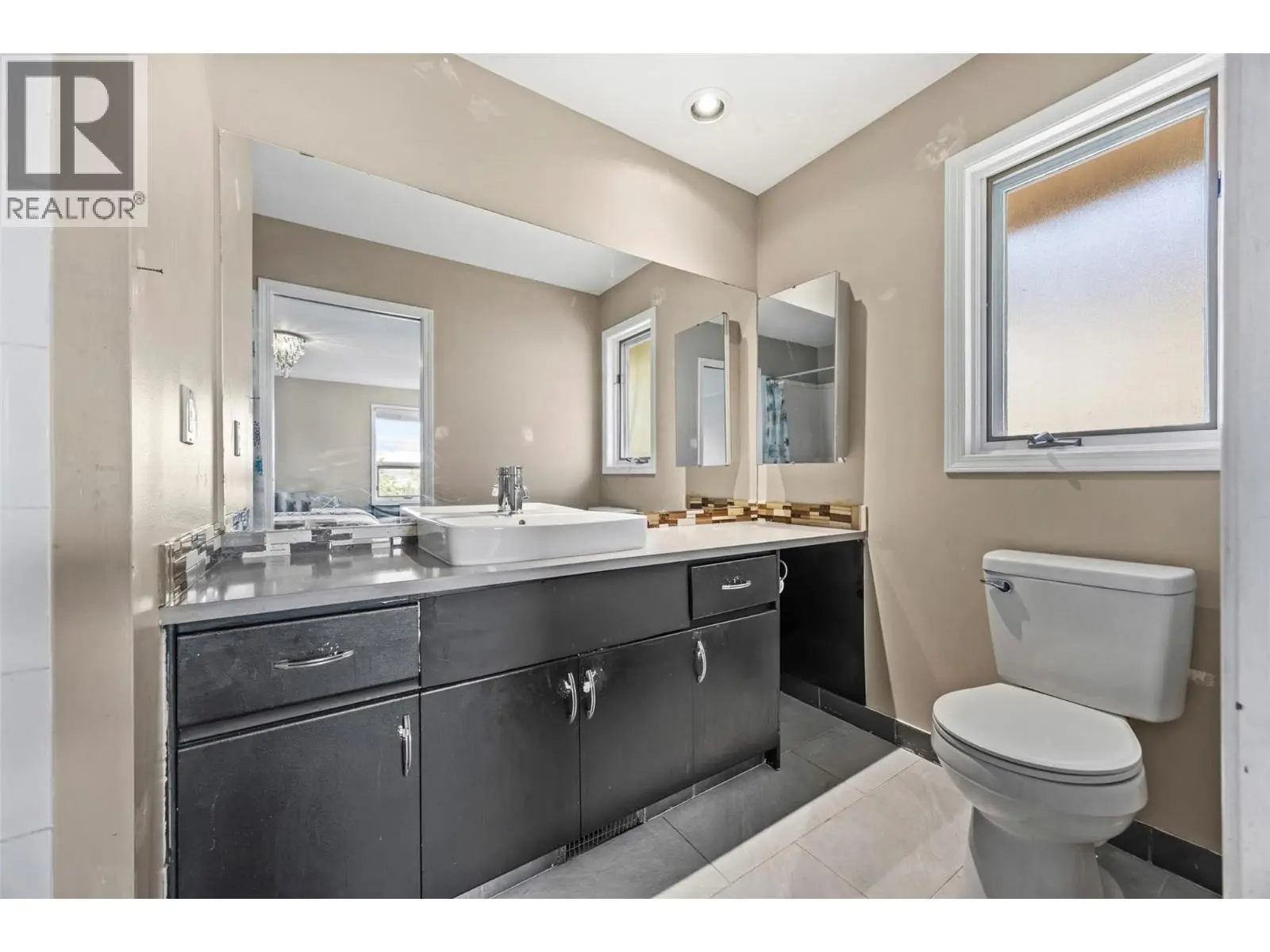 2308 Lillooet Crescent. Kelowna, British Columbia