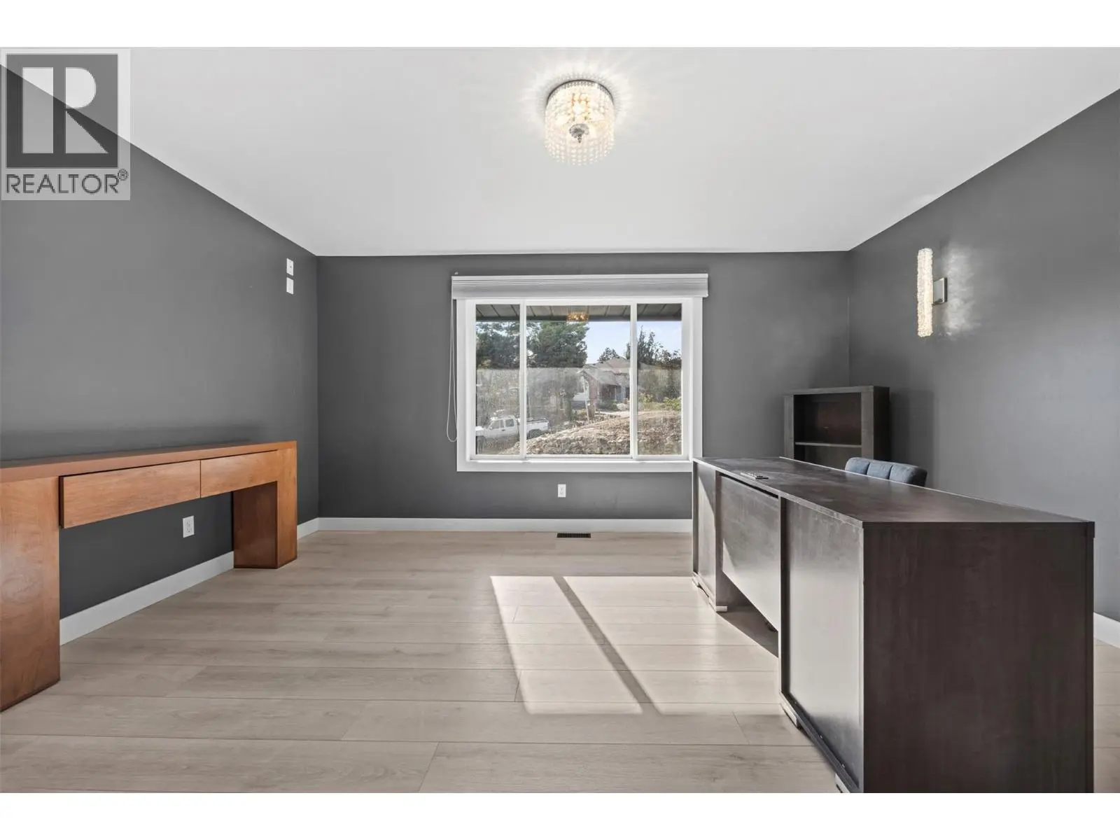 2308 Lillooet Crescent. Kelowna, British Columbia