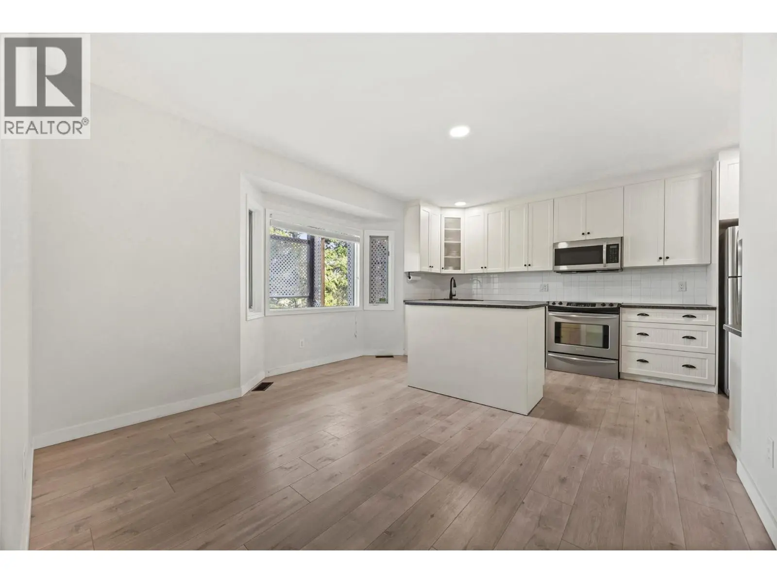 2308 Lillooet Crescent. Kelowna, British Columbia