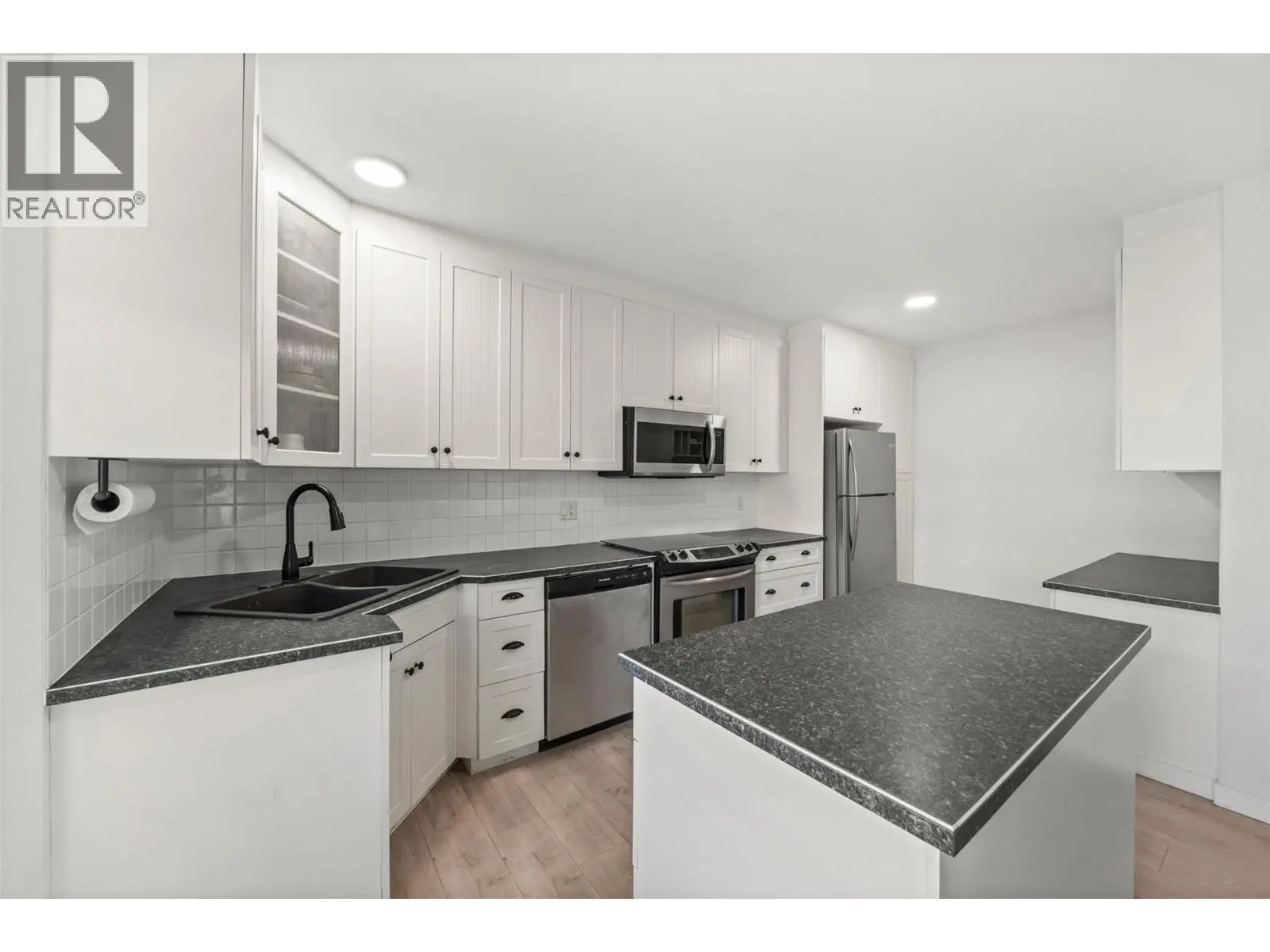 2308 Lillooet Crescent. Kelowna, British Columbia