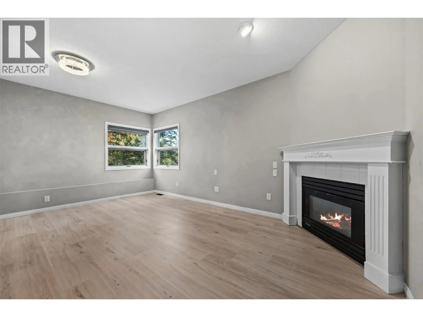 2308 Lillooet Crescent. Kelowna, British Columbia