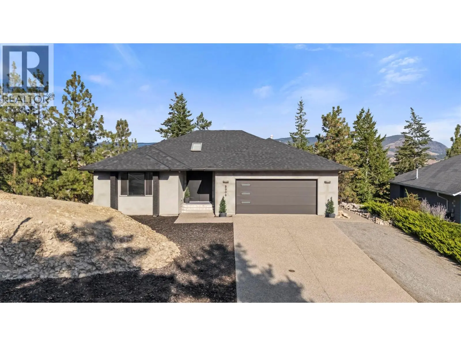 2308 Lillooet Crescent. Kelowna, British Columbia