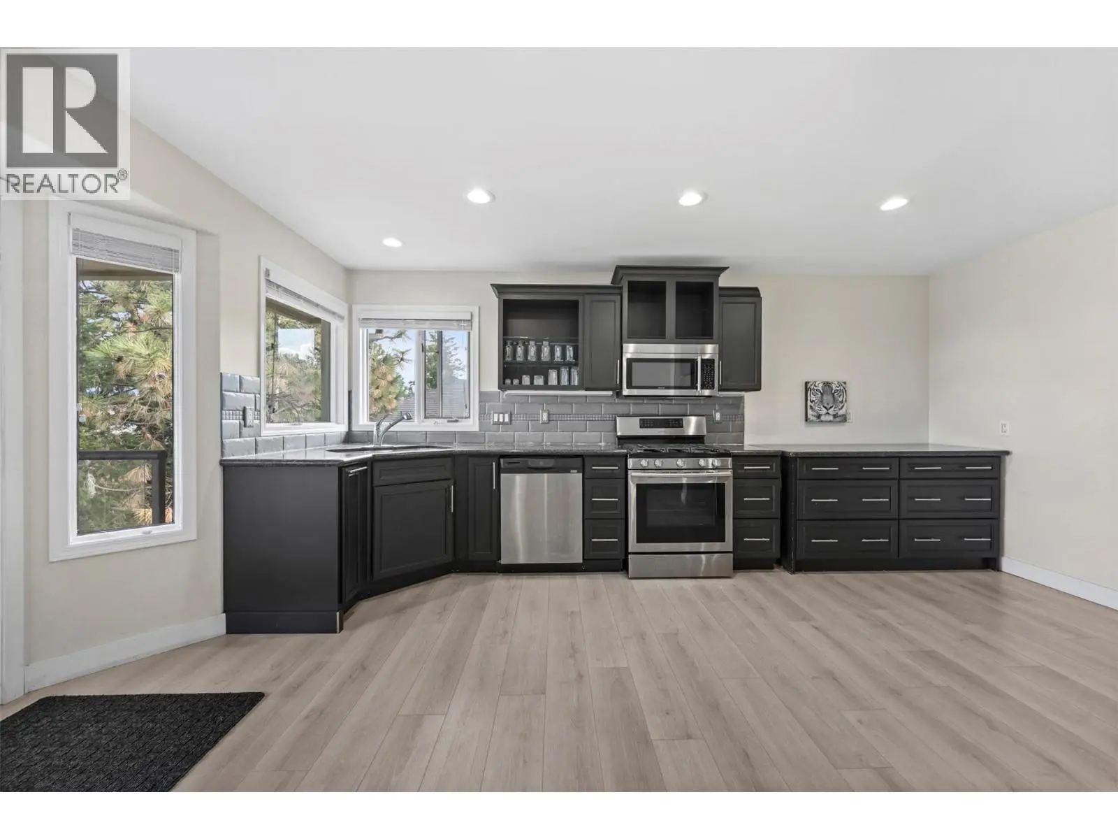 2308 Lillooet Crescent. Kelowna, British Columbia