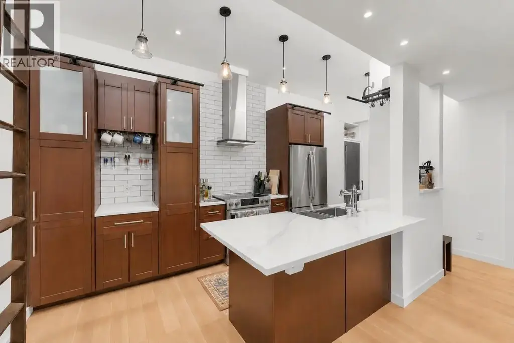 304 1420 E 7th Avenue, Vancouver