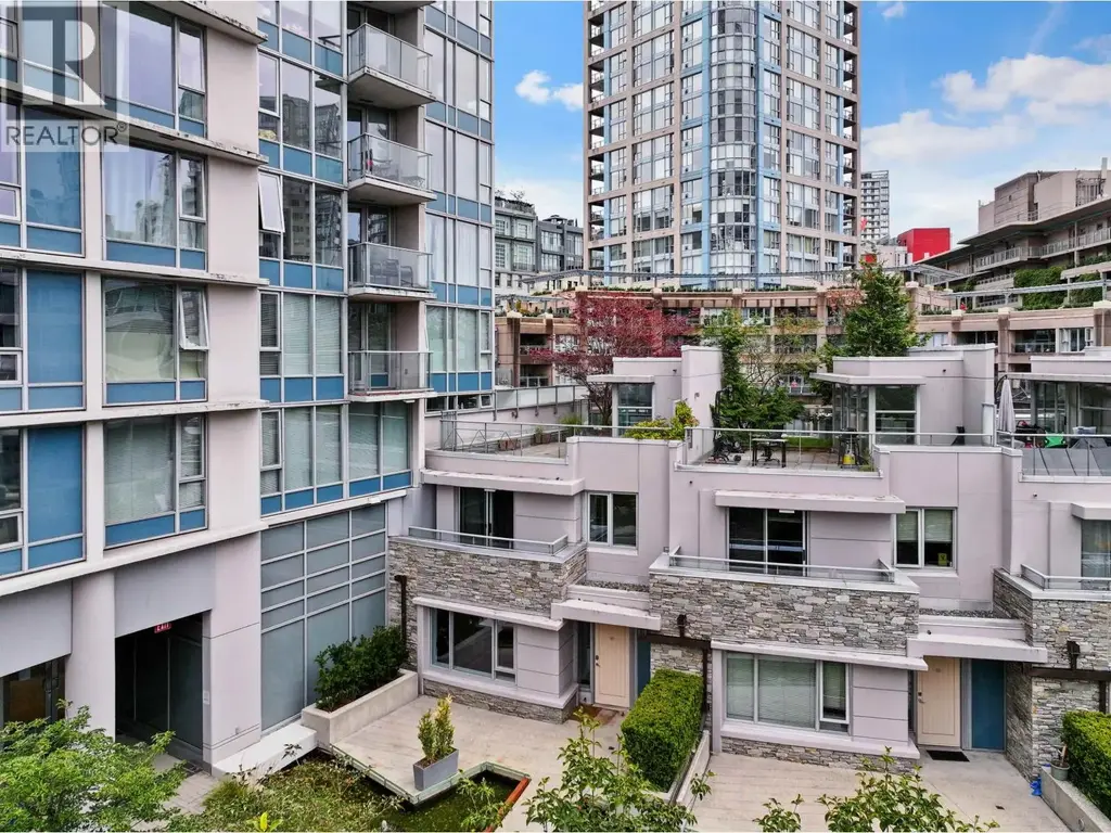 221 188 Keefer Place, Vancouver