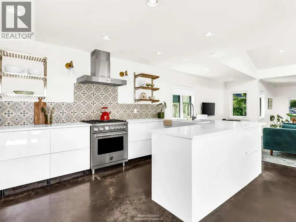 1348 Enderby Avenue, Delta