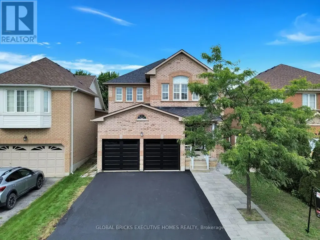 122 Pappain Crescent, Brampton (Snelgrove)