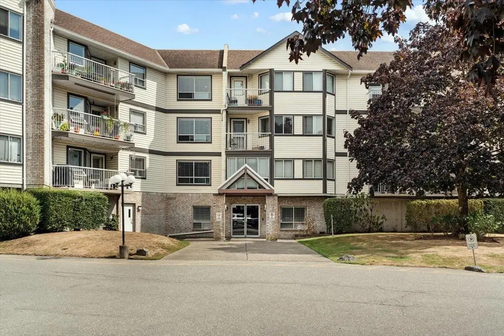201 5710 201 Street, Langley