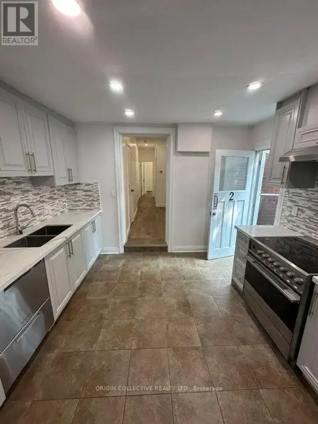 2 - 22 Wells Avenue, Brantford