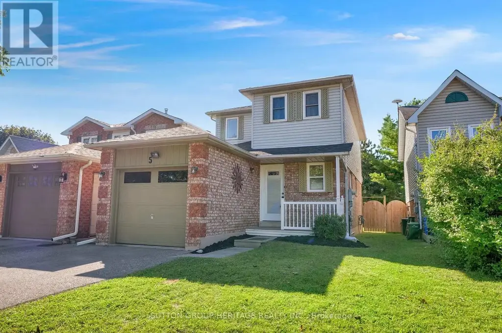 5 Fenwick Avenue, Clarington (Bowmanville)