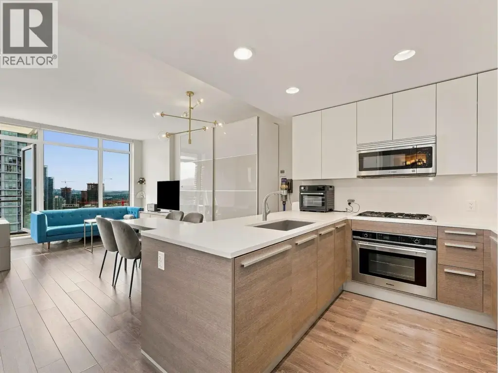 3405 2008 Rosser Avenue, Burnaby