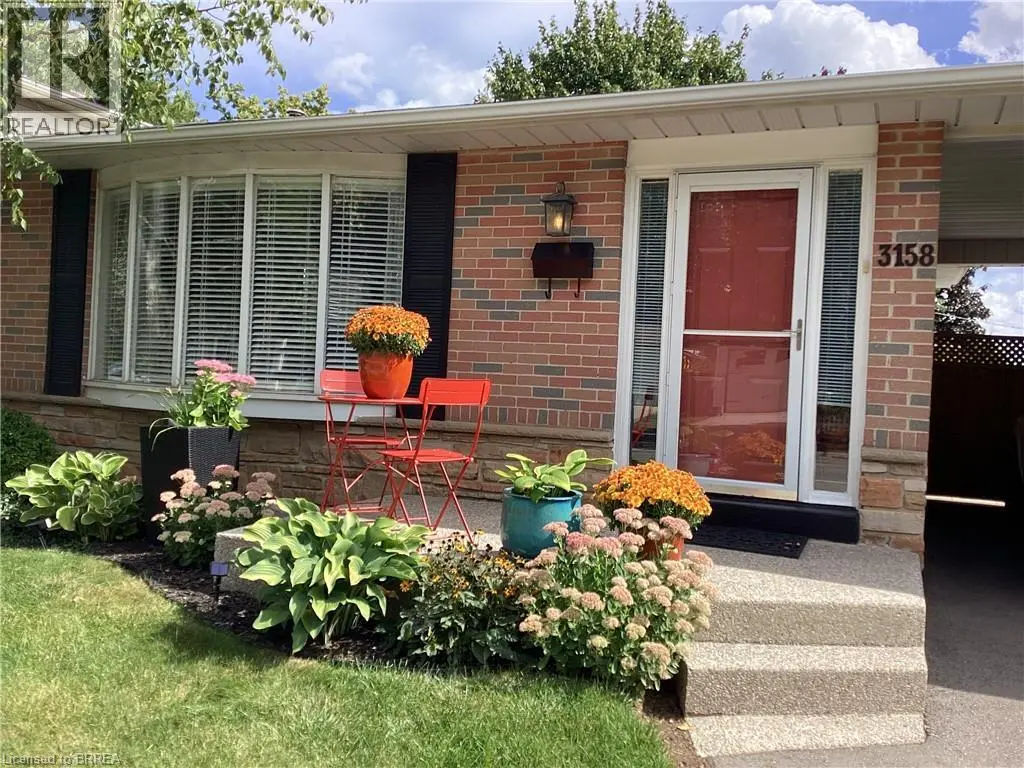 3158 Palmer Drive, Burlington