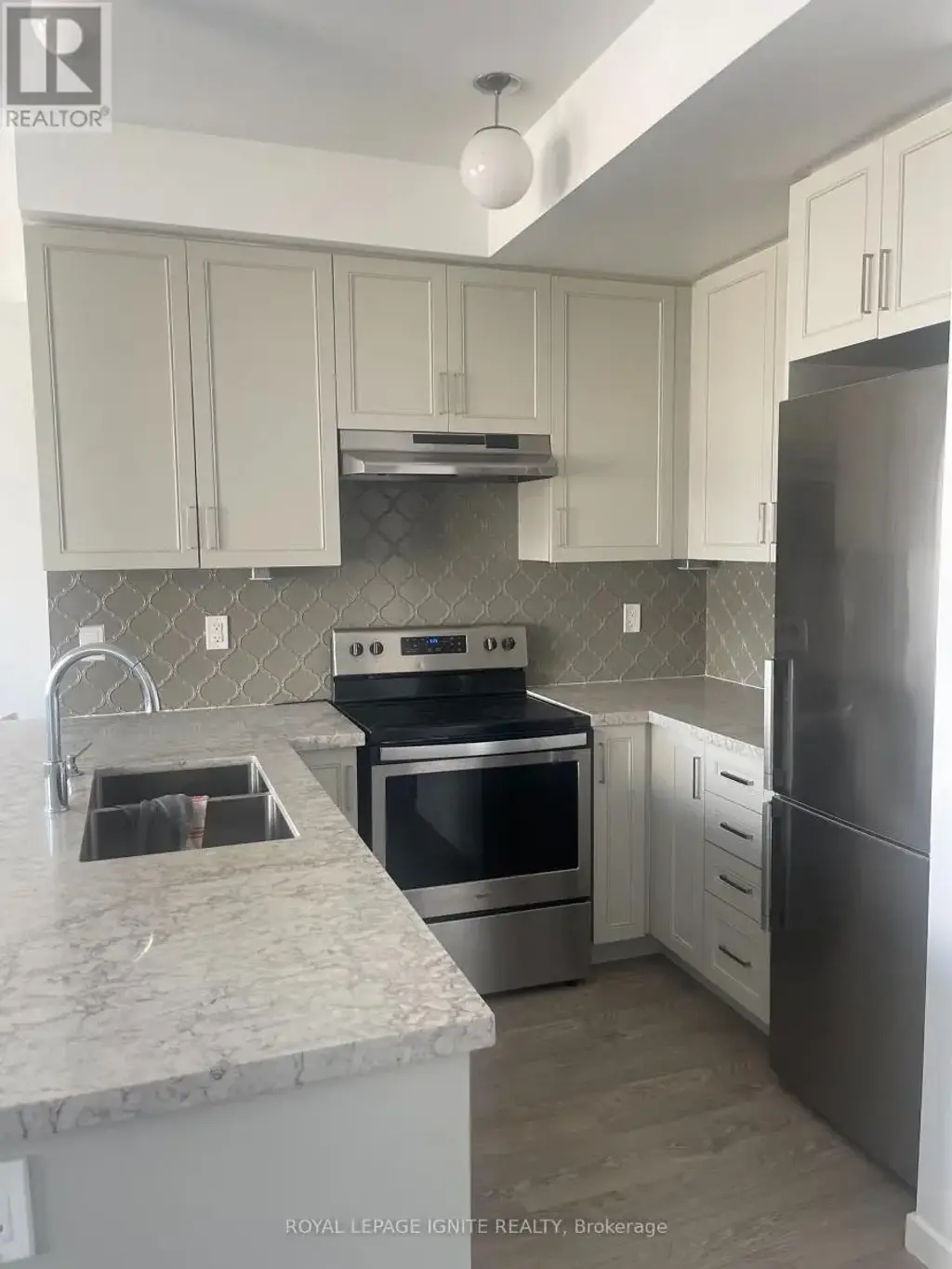 517 - 1711 Pure Springs Boulevard, Pickering (Duffin Heights)
