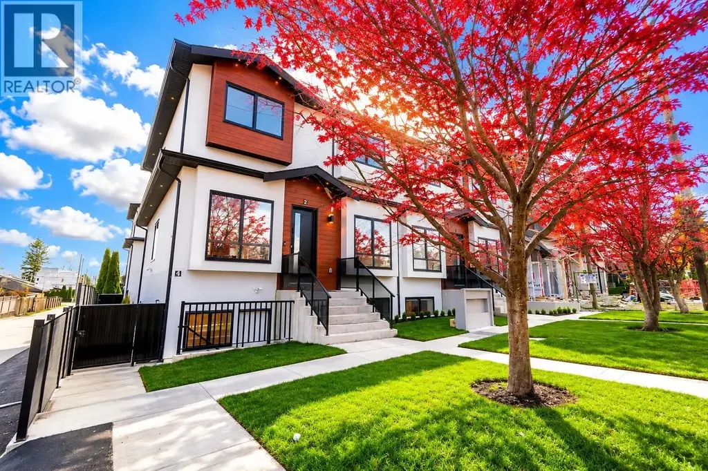2 6692 Napier Street, Burnaby