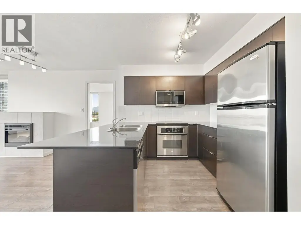 1806 4182 Dawson Street, Burnaby