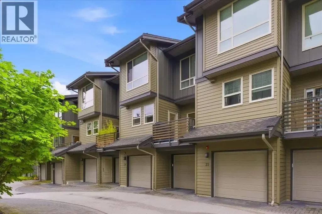 24 897 Premier Street, North Vancouver