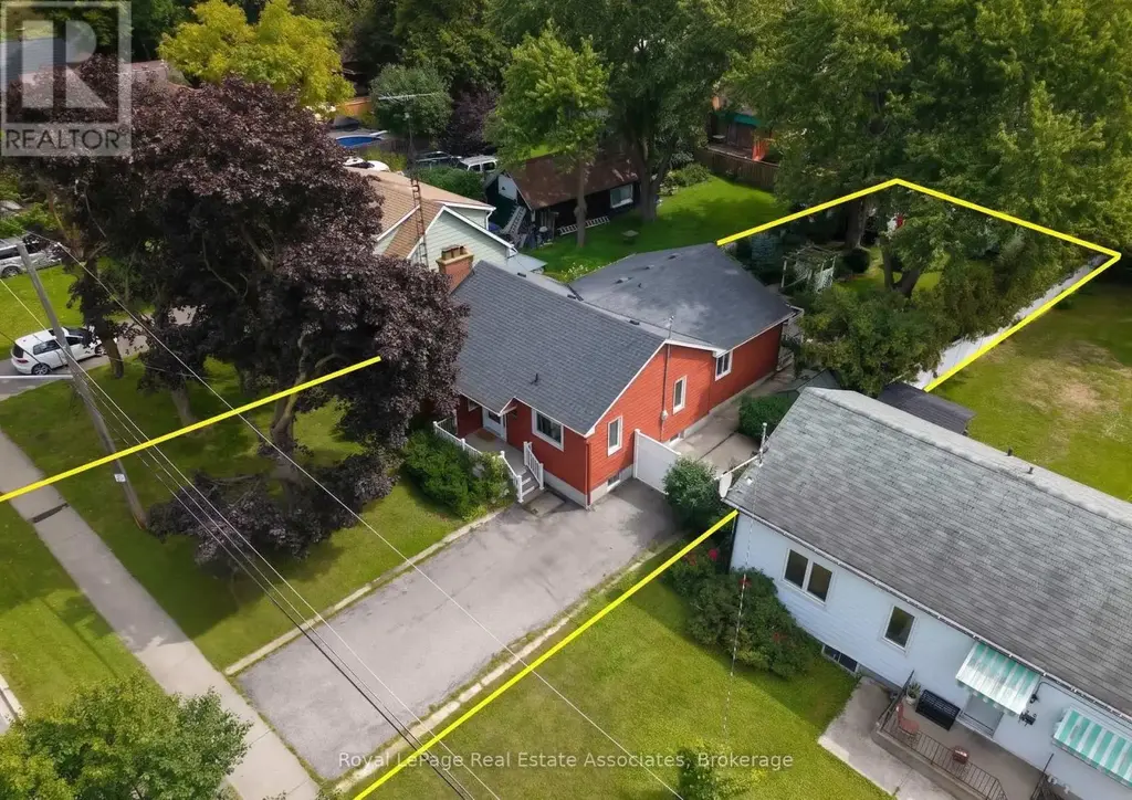 101 Denison Avenue, Brampton (Brampton West)