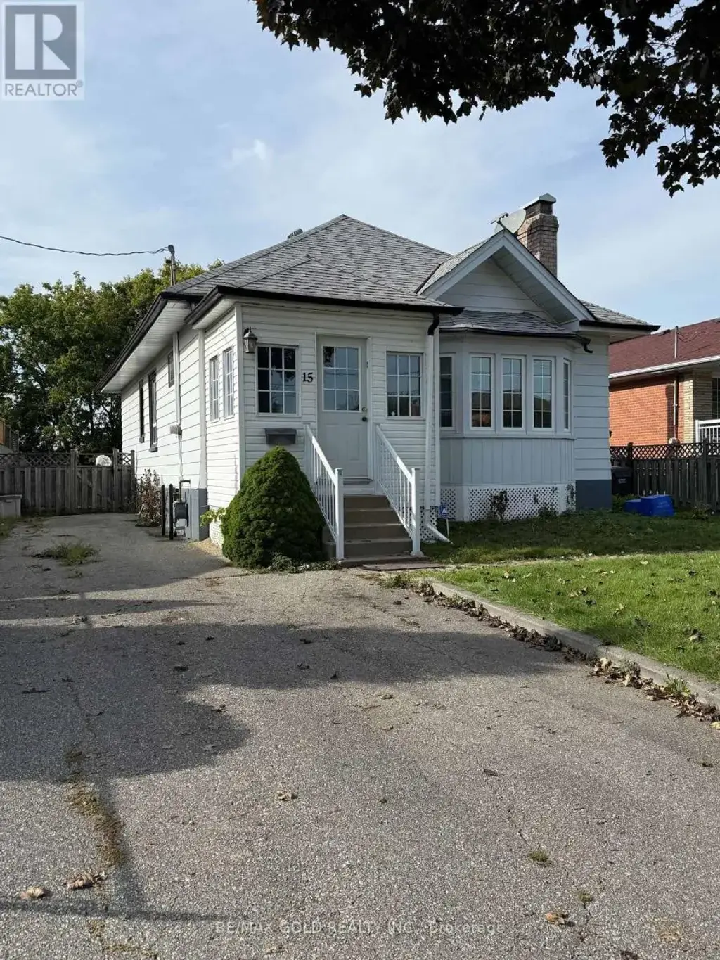 15 Beverley Street, Mississauga (Malton)