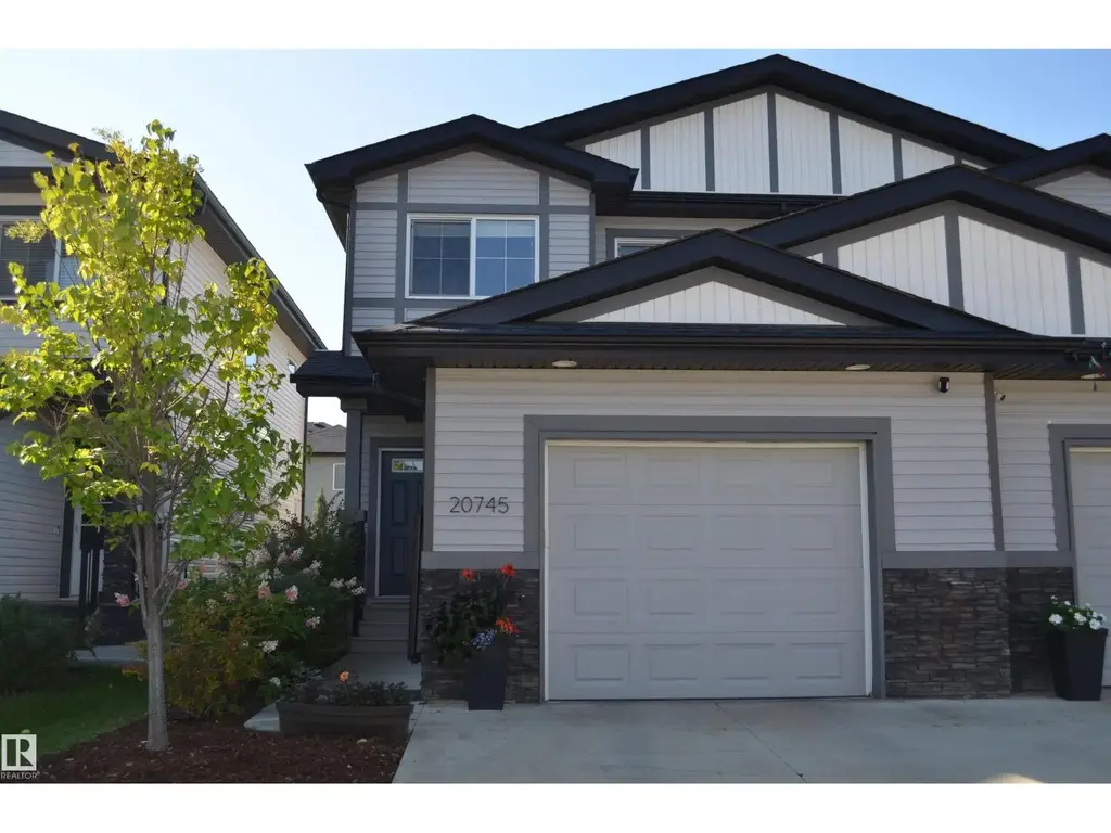 20745 99a Av Nw, Edmonton