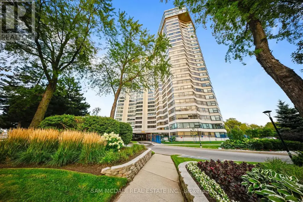 1007 - 1300 Bloor Street, Mississauga (Applewood)