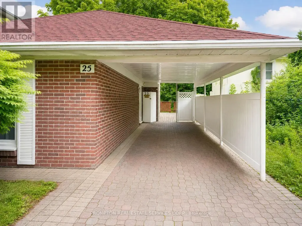 25 Lehar Crescent, Toronto (Hillcrest Village)