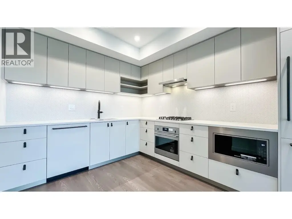 609 1680 E 12th Avenue, Vancouver