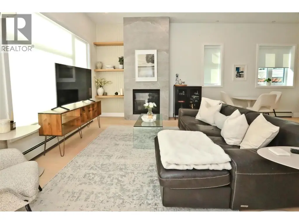 4015 Victoria Drive, Vancouver