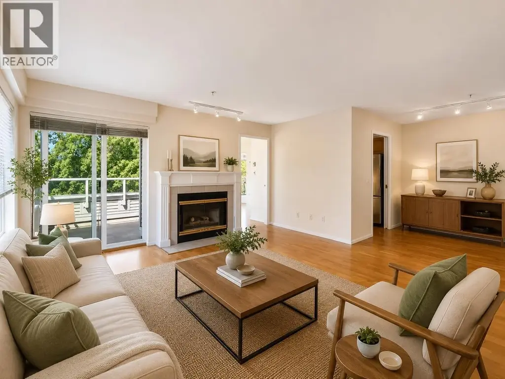 401 7620 Columbia Street, Vancouver