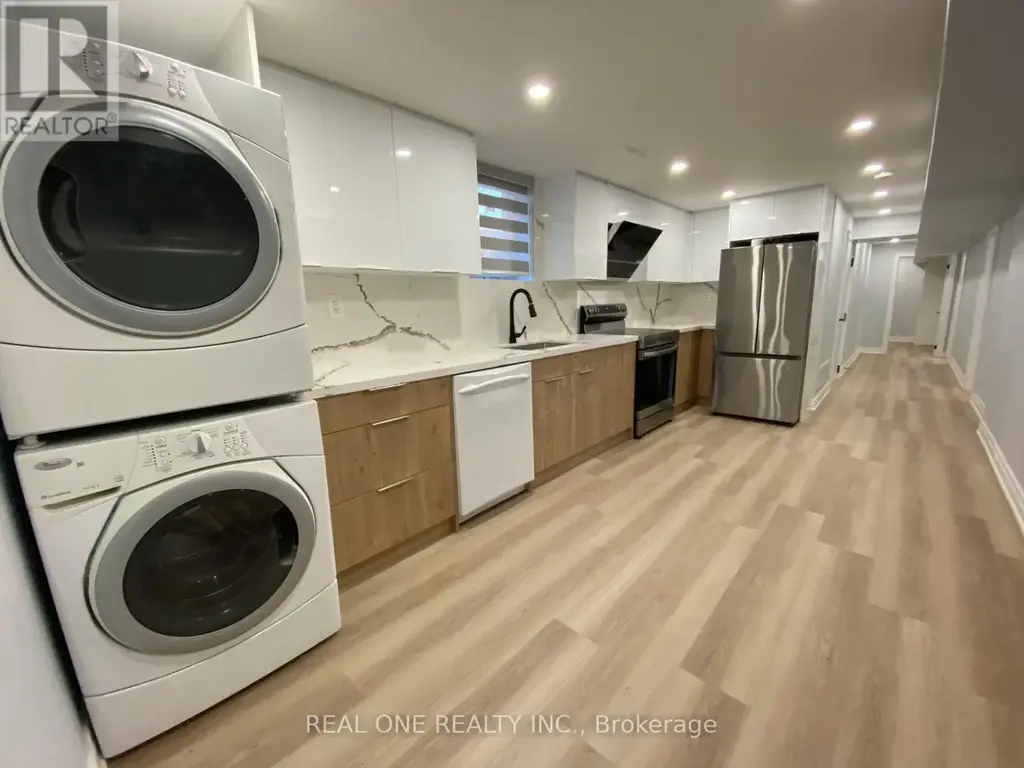 Room L2 - 1186 Shadeland Drive, Mississauga (Erindale)