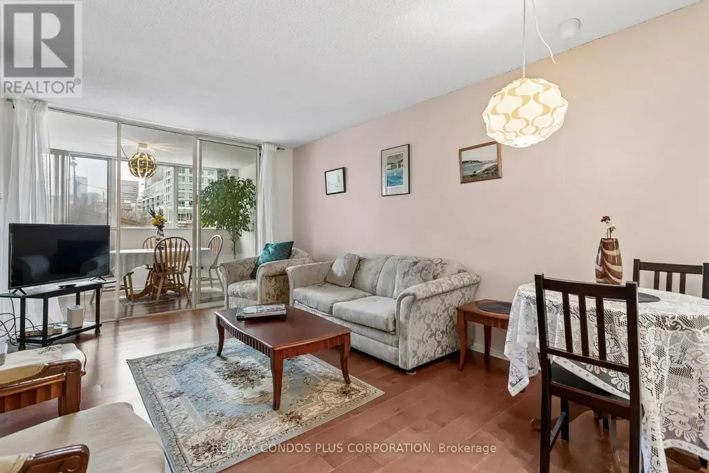 204 - 15 Maitland Place, Toronto (Cabbagetown-South St. James Town)