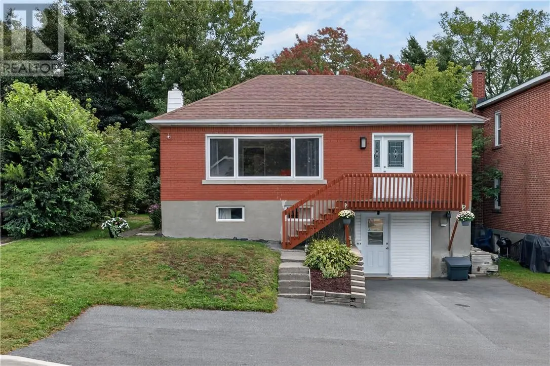 363 Wellington Heights, Sudbury