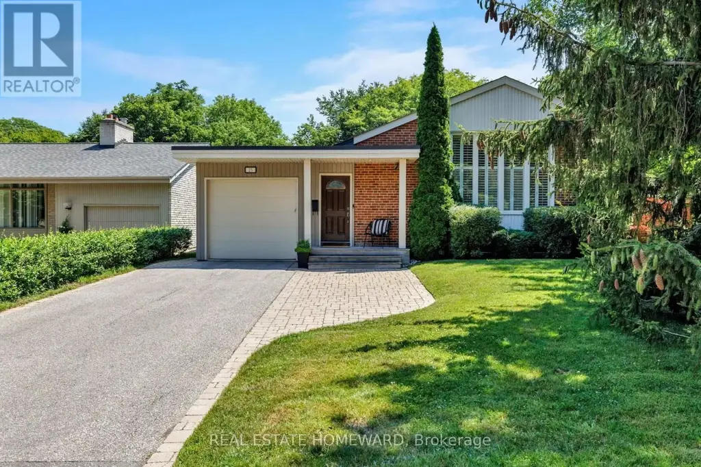25 Talwood Drive, Toronto (Banbury-Don Mills)