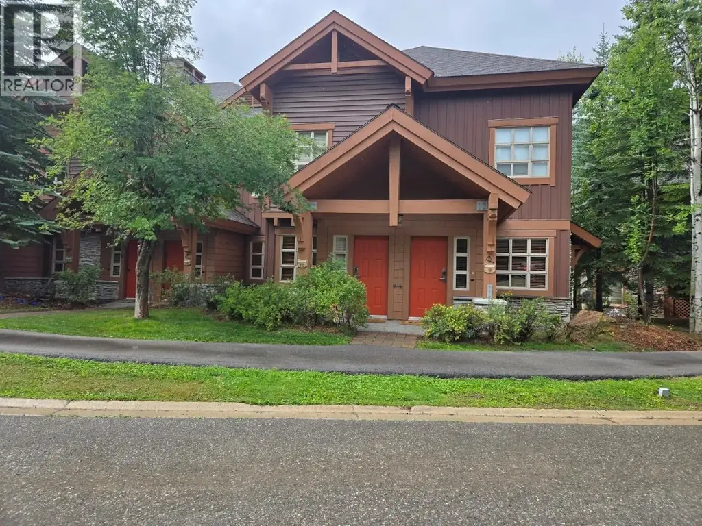 2002 Panorama Drive, Panorama