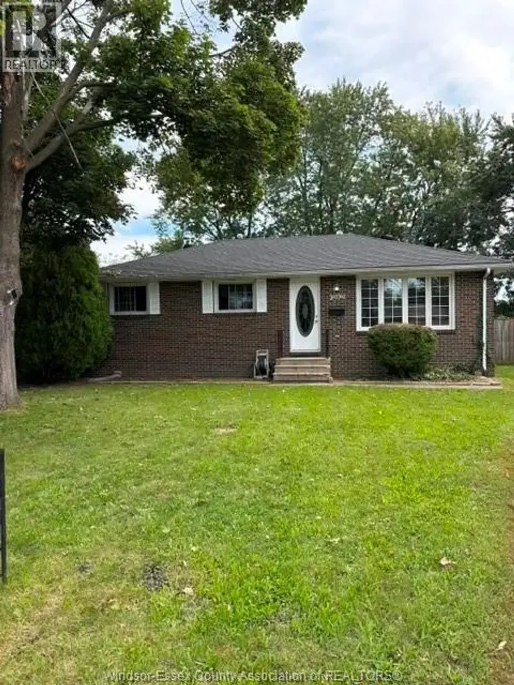 3090 Peace Court, Windsor