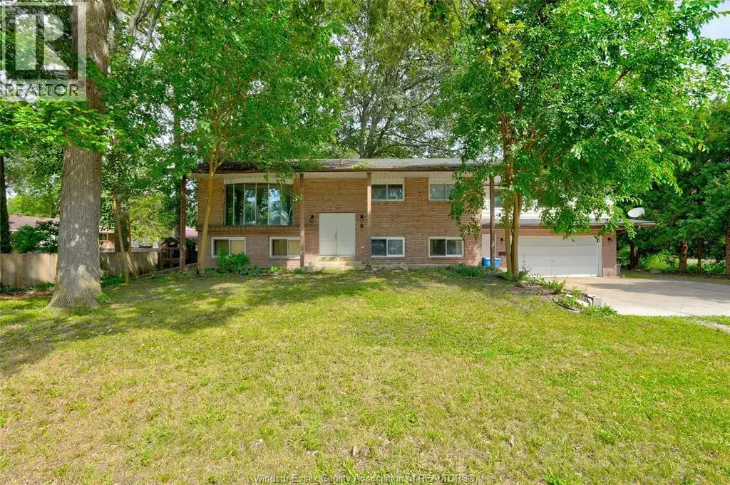 725 Maple Avenue, LaSalle