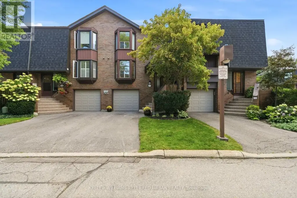 11 Gypsy Roseway, Toronto (Willowdale East)