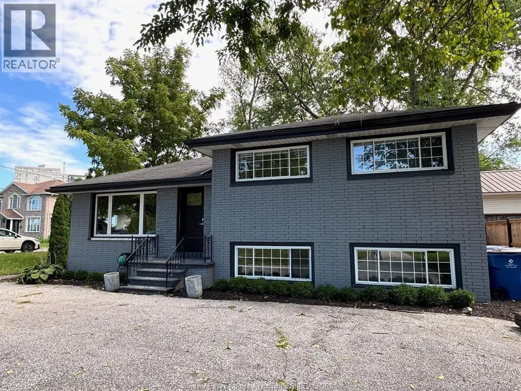 8177 Riverside Drive East, Windsor
