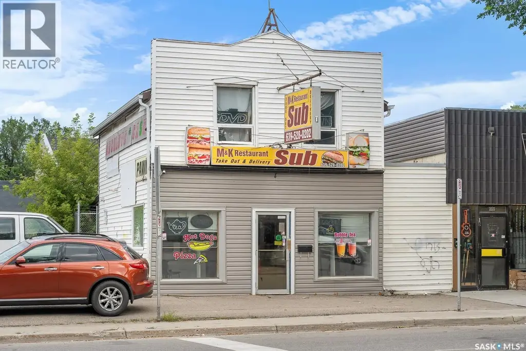 2924 Dewdney Avenue, Regina