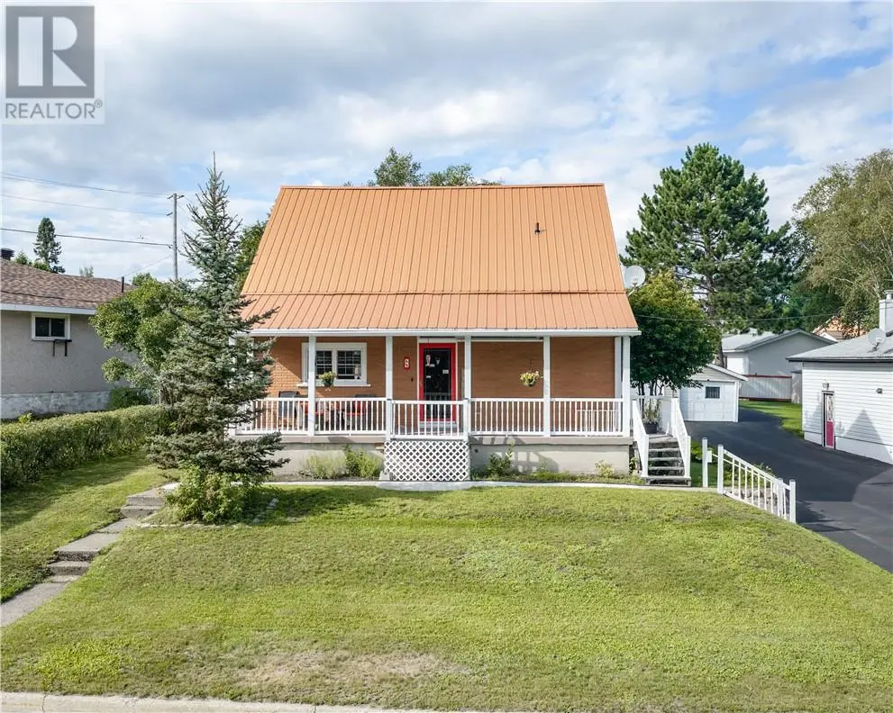 69 Pine Street, Onaping