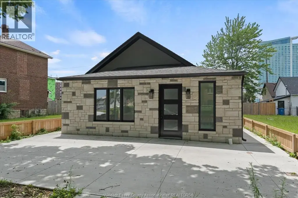 229 Aylmer, Windsor