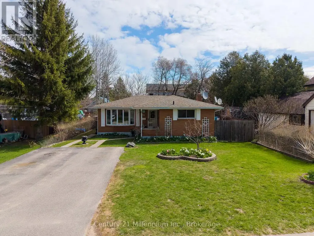 67 East Street E, Collingwood