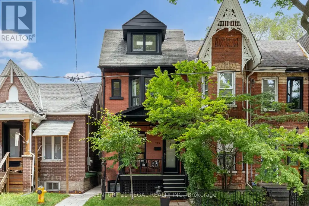 213 Boulton Avenue, Toronto (South Riverdale)